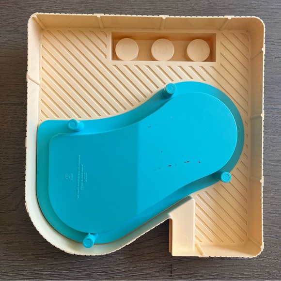 Vintage Fisher Price Little People Swimming Pool Playset - Picture 5 of 9